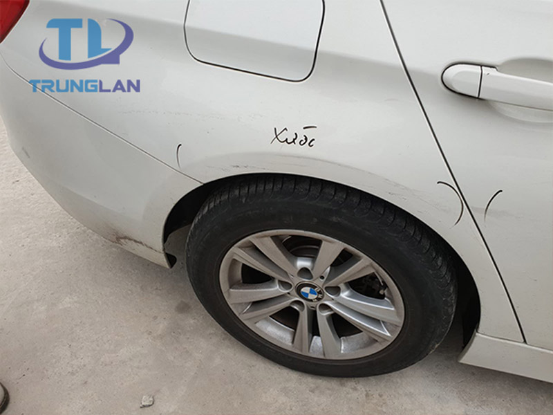 Sơn bảo hiểm xe tại Luck Auto