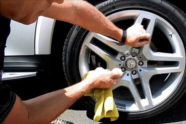 Lợi ích của việc sử dụng dịch vụ vệ sinh tẩy ố lazang chuyên nghiệp